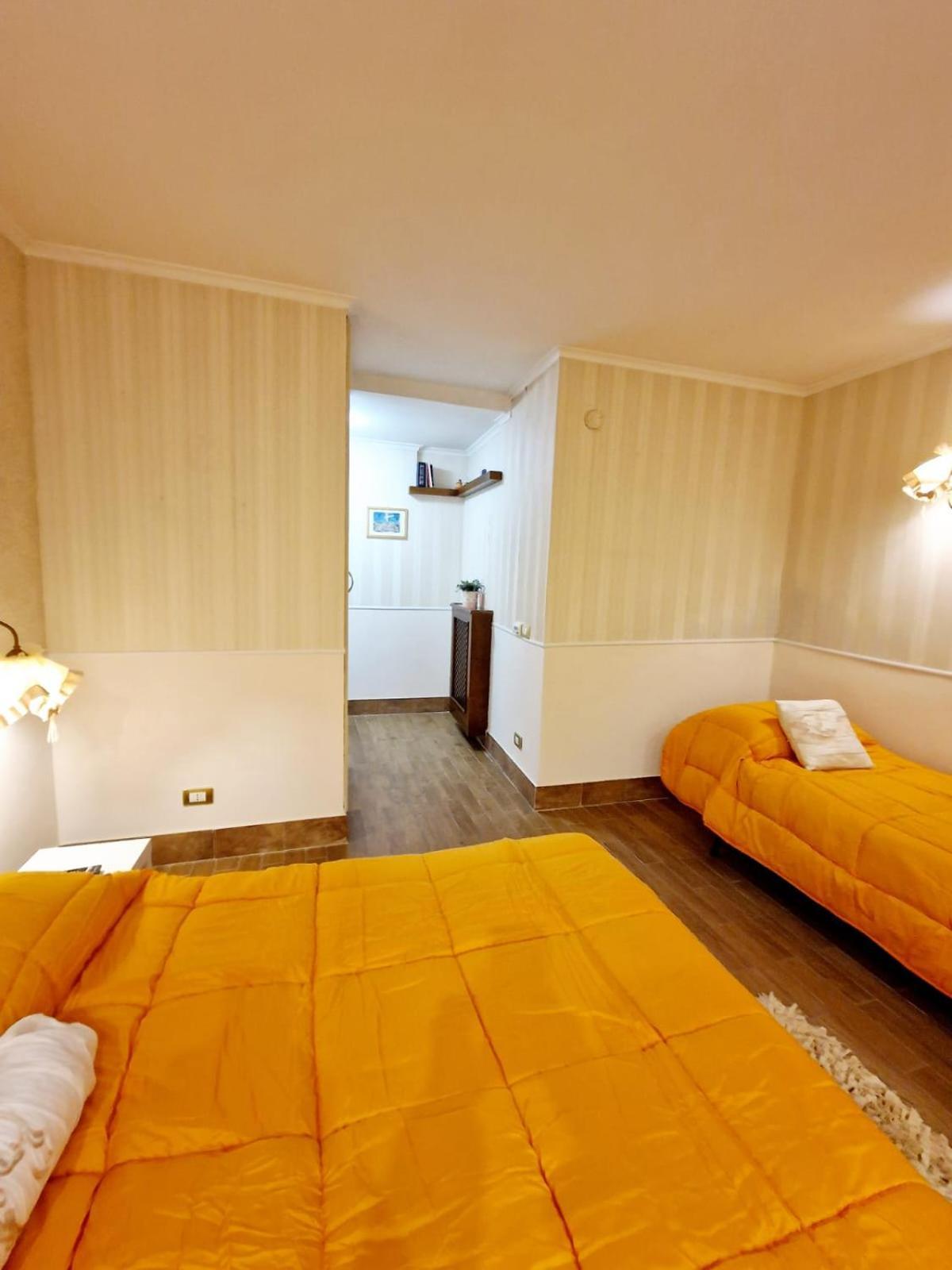 Fuga A Napoli Apartment Buitenkant foto